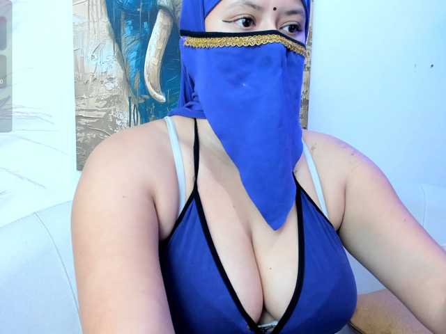 yasmin-dina live cam on BongaCams