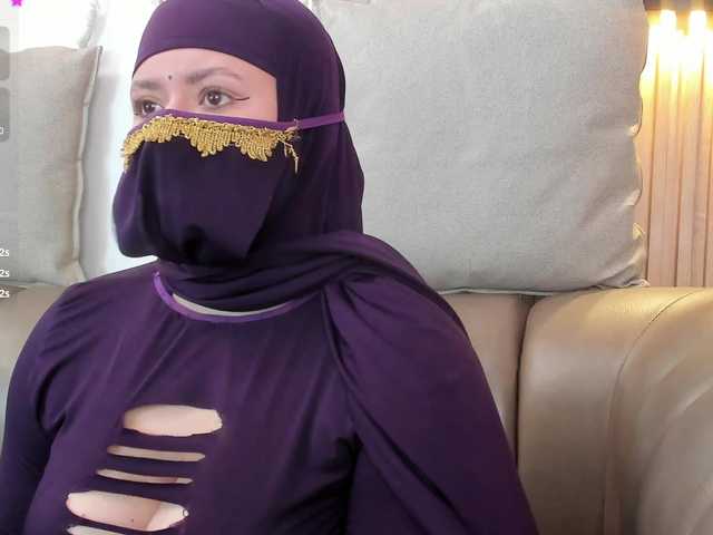 yasmin-dina live cam on BongaCams