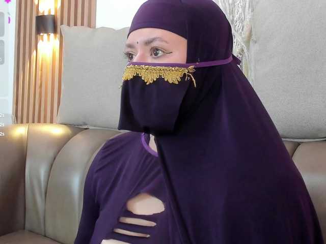 yasmin-dina live cam on BongaCams