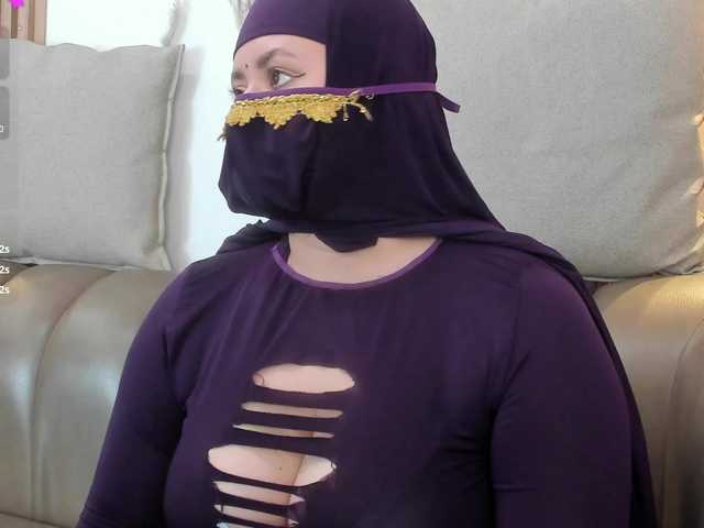yasmin-dina live cam on BongaCams