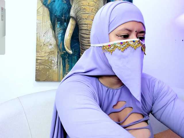 yasmin-dina live cam on BongaCams