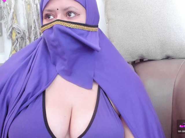 yasmin-dina live cam on BongaCams