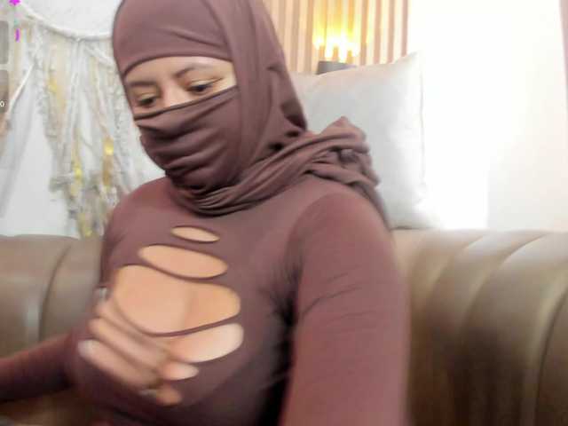 yasmin-dina live webcam show
