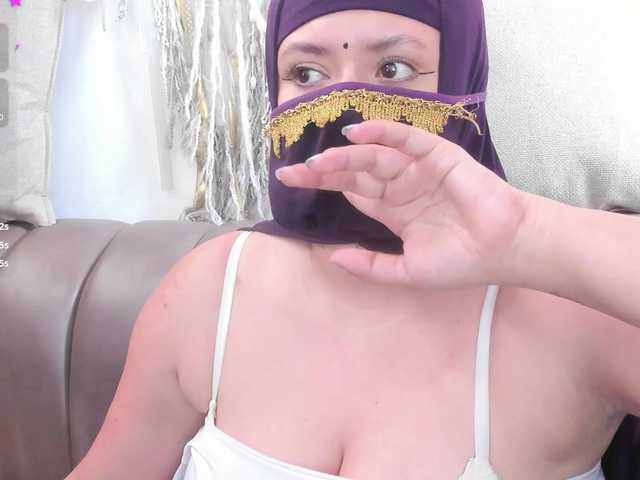 yasmin-dina live cam on BongaCams