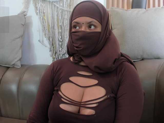 yasmin-dina live cam on BongaCams