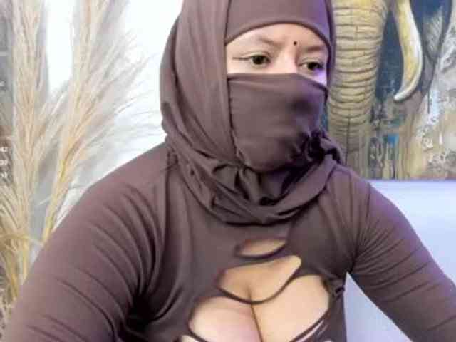 yasmin-dina