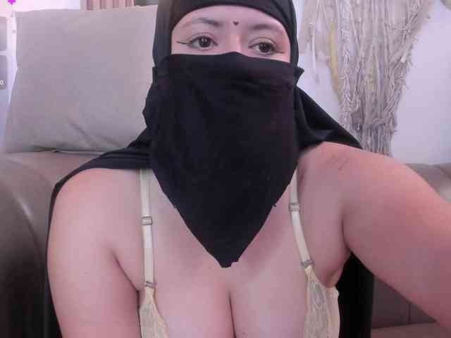 yasmin-dina webcam
