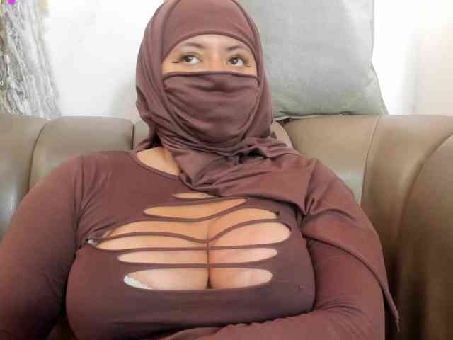 yasmin-dina webcam