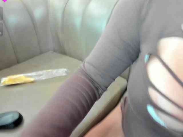 yasmin-dina webcam