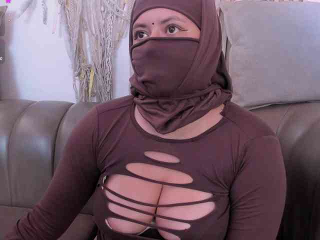 yasmin-dina webcam