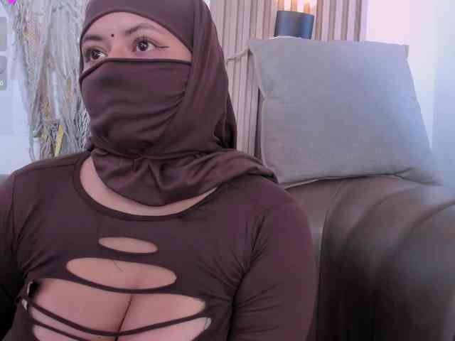 yasmin-dina webcam