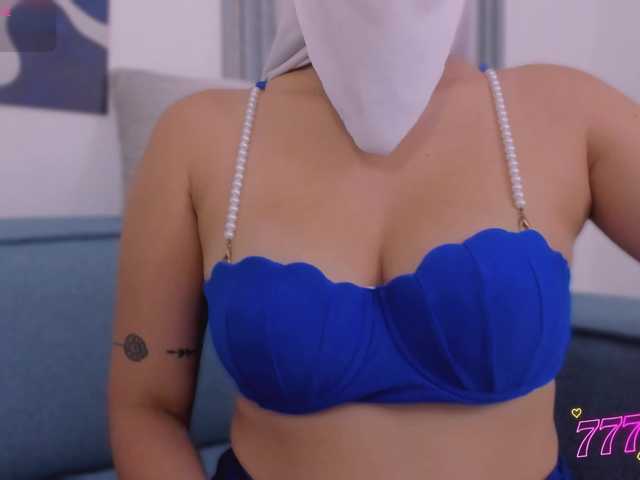 Rashid-Farah live webcam show