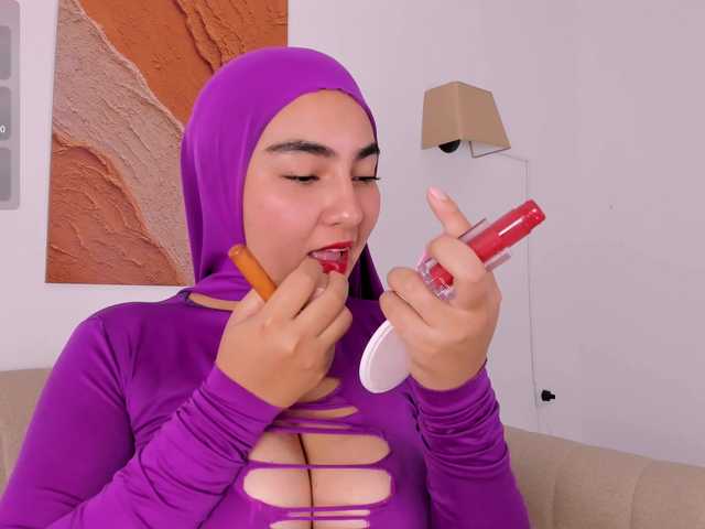 Malika-Noor live cam on BongaCams