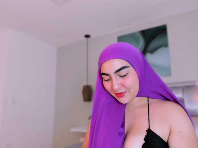 Malika-Noor live cam on BongaCams