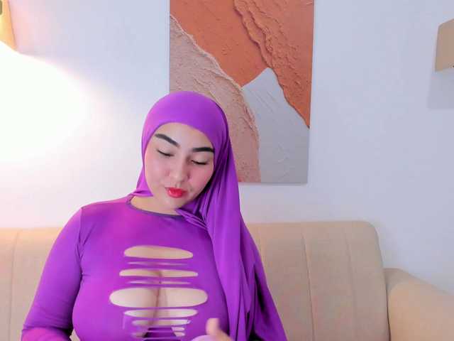 Malika-Noor live cam on BongaCams