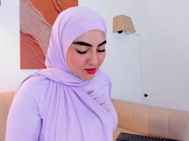 Malika-Noor live cam on BongaCams