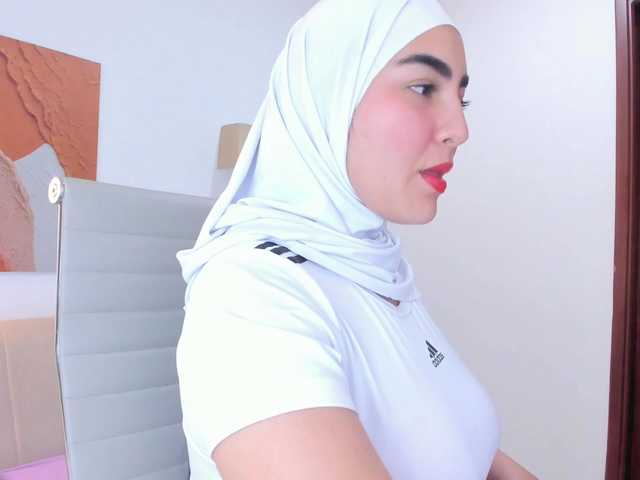malika-noor cam belle