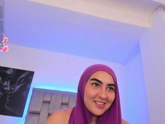 Malika-Noor live cam on BongaCams