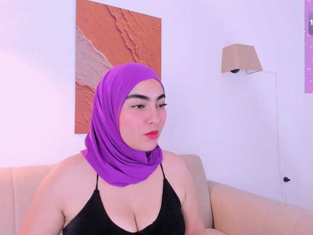 Malika-Noor live cam on BongaCams