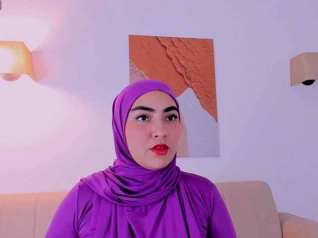 Malika-Noor live webcam show