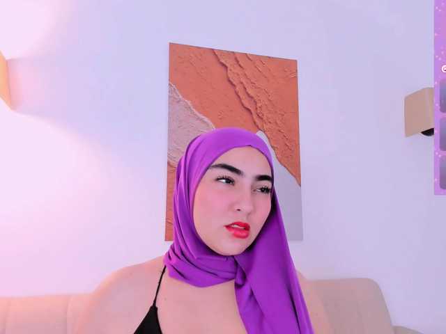 Malika-Noor live cam on BongaCams