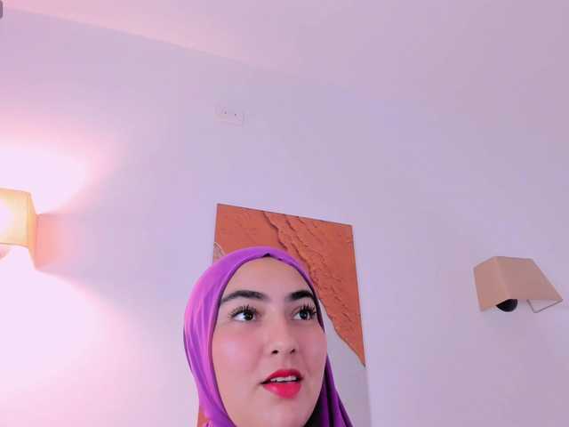 Malika-Noor live cam on BongaCams