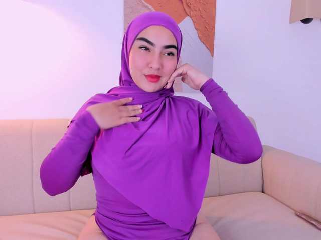 Malika-Noor live cam on BongaCams