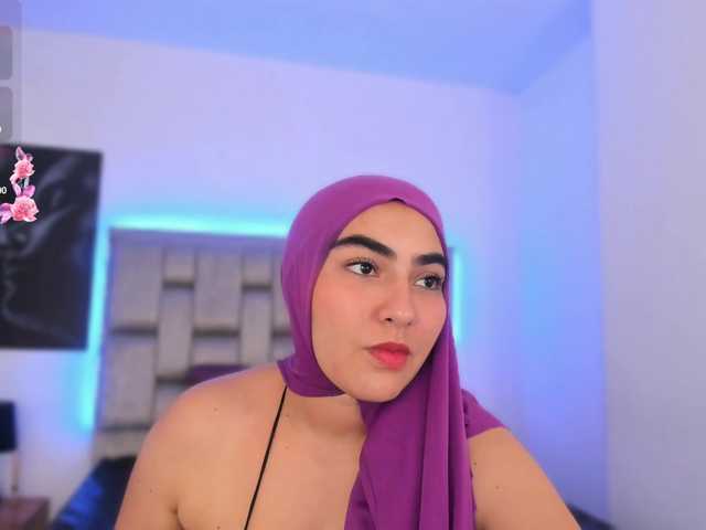 Malika-Noor live cam on BongaCams