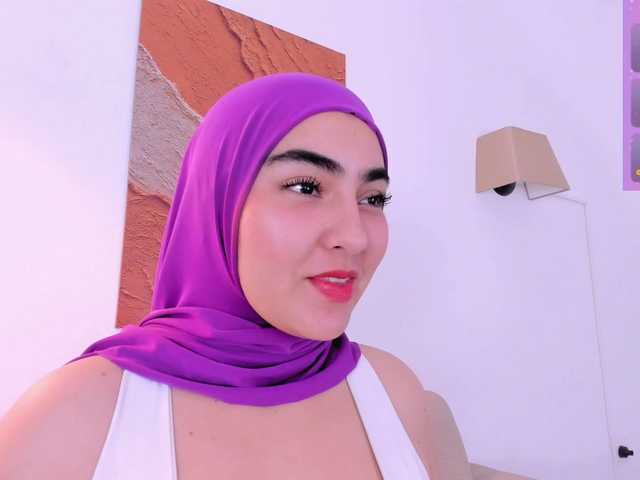 Malika-Noor live cam on BongaCams