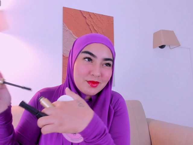 Malika-Noor live cam on BongaCams