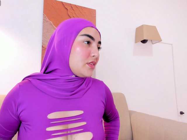 Malika-Noor live cam on BongaCams