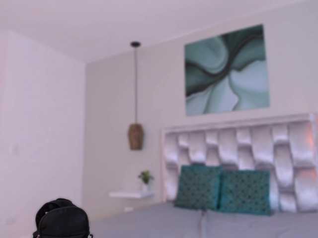 Malika-Noor live cam on BongaCams