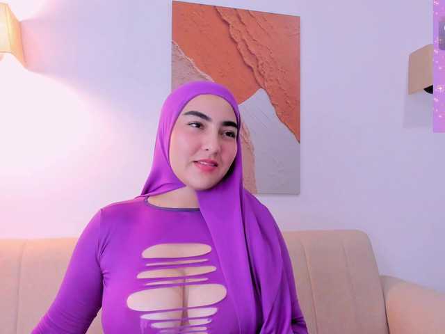 Malika-Noor live cam