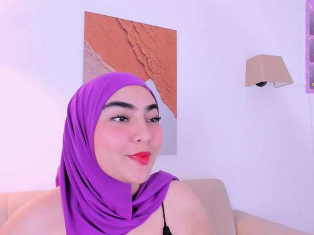 Malika-Noor live cam on BongaCams