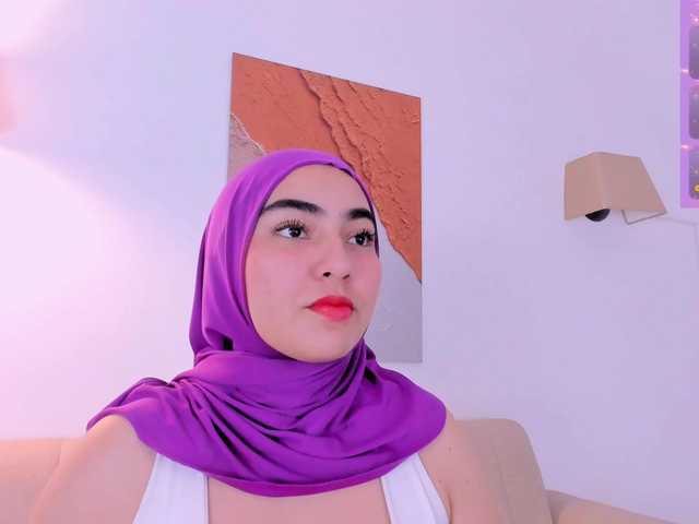 Malika-Noor live cam on BongaCams