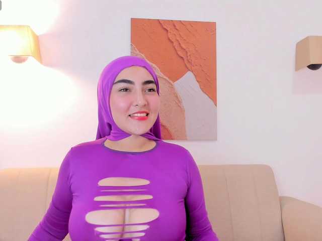 Malika-Noor live cam on BongaCams