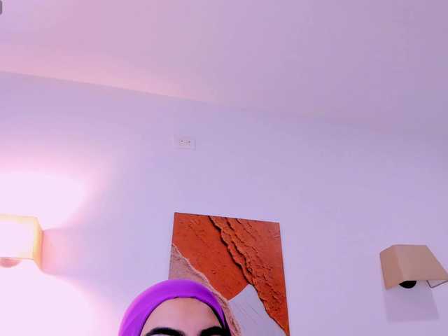 Malika-Noor live cam on BongaCams