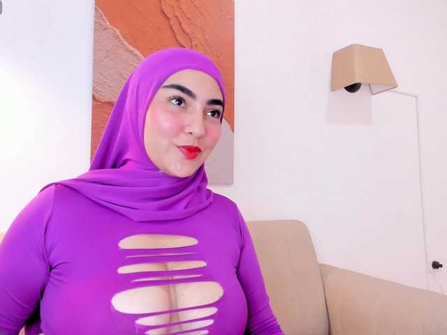 Malika-Noor live cam on BongaCams