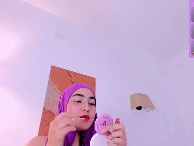 Malika-Noor live cam on BongaCams