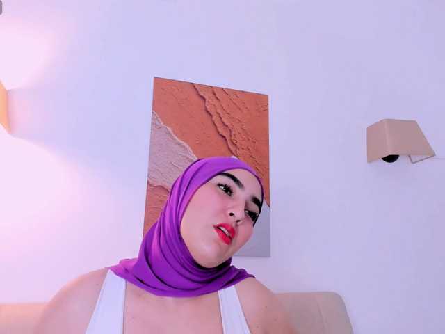 Malika-Noor live cam on BongaCams