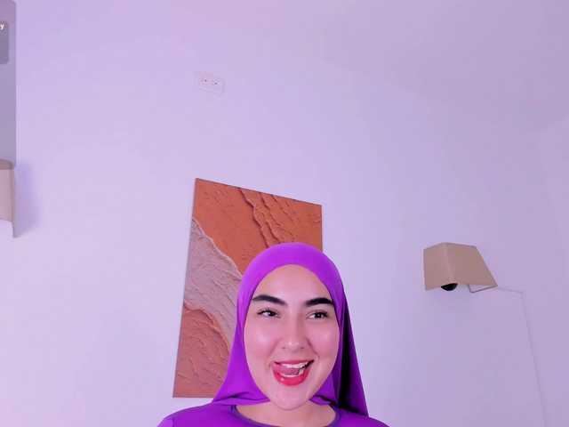 Malika-Noor live cam on BongaCams