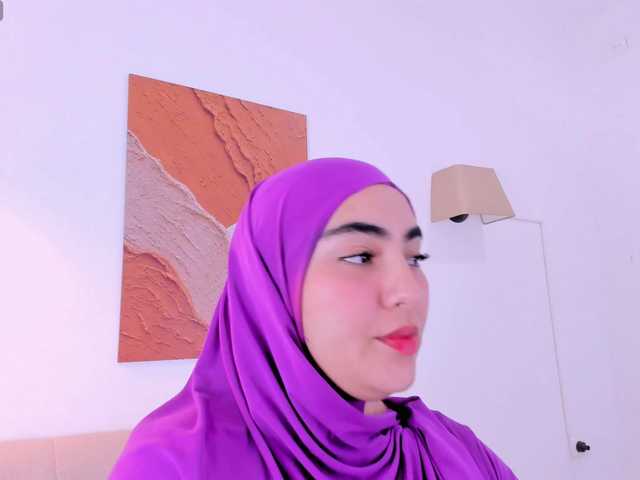 Malika-Noor live webcam show