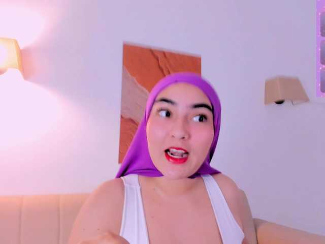 Malika-Noor live webcam show