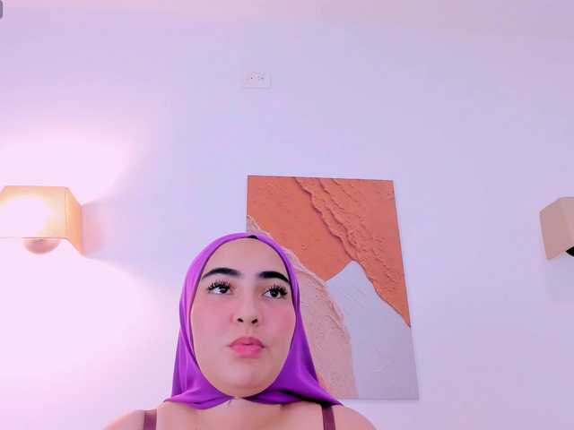 Malika-Noor live cam on BongaCams