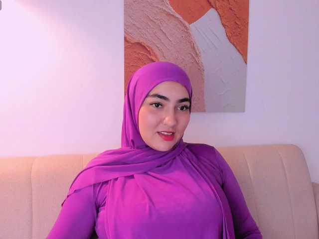Malika-Noor live cam on BongaCams