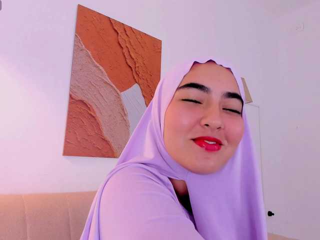 Malika-Noor live cam on BongaCams