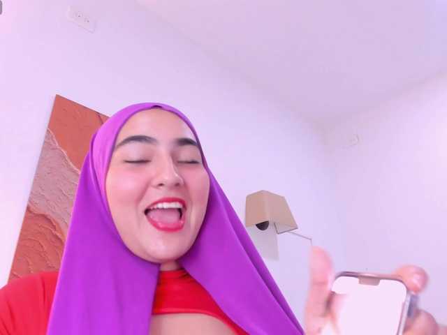 Malika-Noor live webcam show