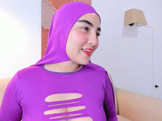 Malika-Noor live cam on BongaCams