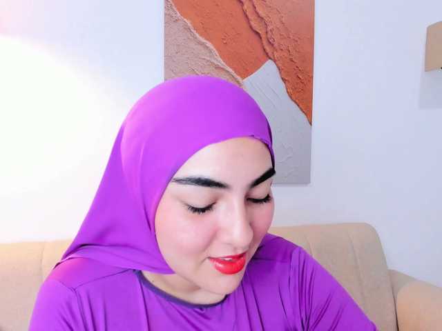 Malika-Noor live cam on BongaCams