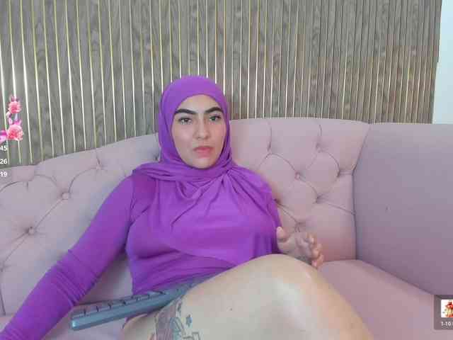 Malika-Noor - Girl 